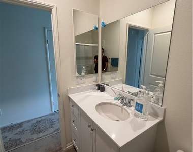 4405 W Avenue J2 - Photo Thumbnail 3