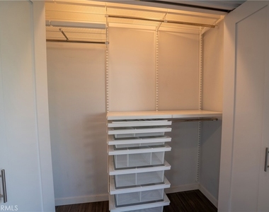 11205 Woolford Street - Photo Thumbnail 18