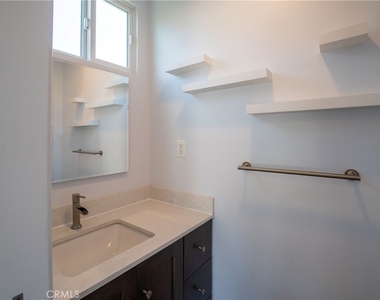 11205 Woolford Street - Photo Thumbnail 16