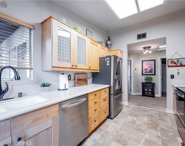 10 Corniche Drive - Photo Thumbnail 10