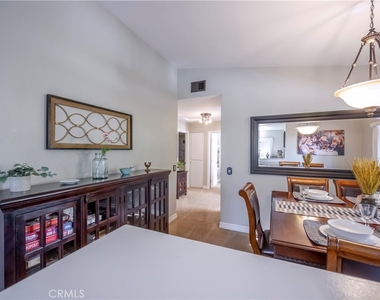 10 Corniche Drive - Photo Thumbnail 4