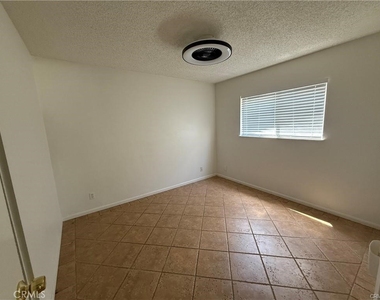 227 Red Cloud - Photo Thumbnail 6
