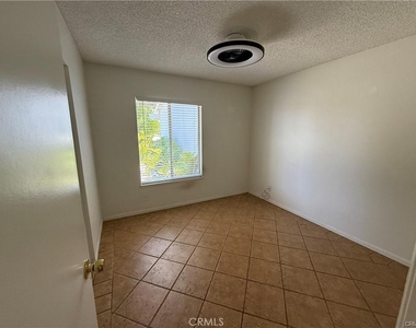227 Red Cloud - Photo Thumbnail 7
