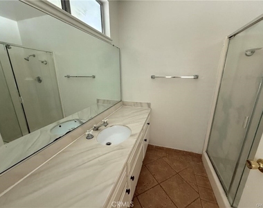 227 Red Cloud - Photo Thumbnail 9