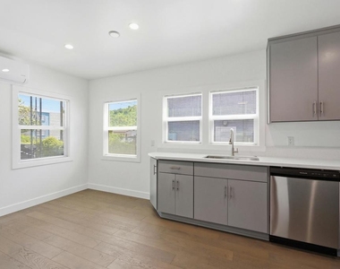 250 S Avenue 55 - Photo Thumbnail 13