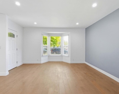 250 S Avenue 55 - Photo Thumbnail 6