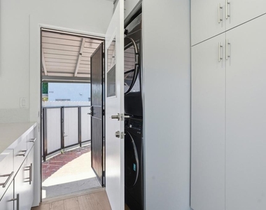 250 S Avenue 55 - Photo Thumbnail 17
