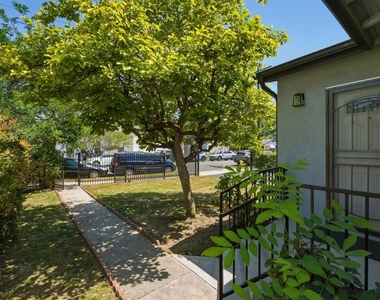 250 S Avenue 55 - Photo Thumbnail 1