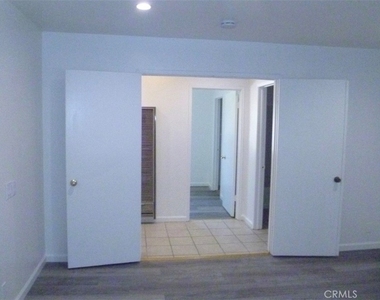 17568 Orange Dr - Photo Thumbnail 8