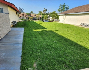17568 Orange Dr - Photo Thumbnail 12