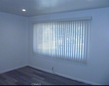 17568 Orange Dr - Photo Thumbnail 5