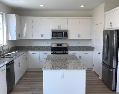 249 Hass Ln. - Photo Thumbnail 5