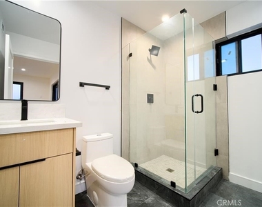 618 N Mariposa Avenue - Photo Thumbnail 13