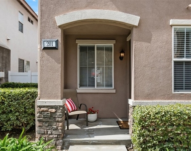 201 Kensington - Photo Thumbnail 41