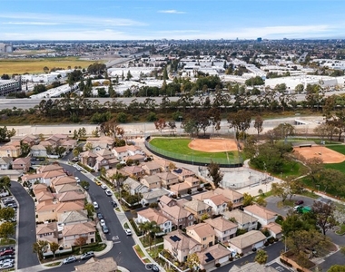 201 Kensington - Photo Thumbnail 46