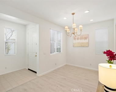 201 Kensington - Photo Thumbnail 6