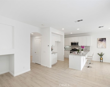 201 Kensington - Photo Thumbnail 12