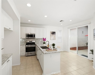 201 Kensington - Photo Thumbnail 16