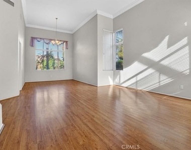 2620 Taylor - Photo Thumbnail 3