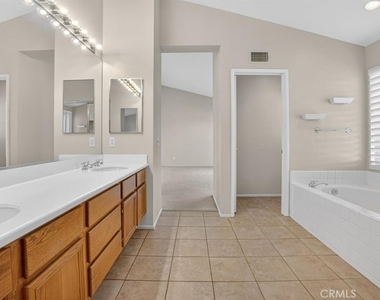 2620 Taylor - Photo Thumbnail 29