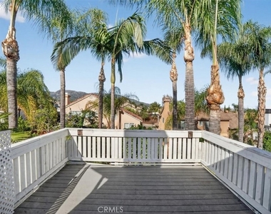 2620 Taylor - Photo Thumbnail 2