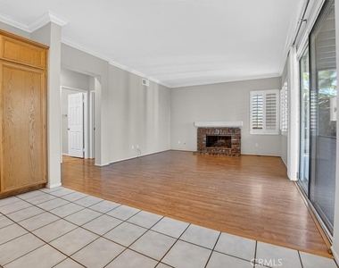 2620 Taylor - Photo Thumbnail 11