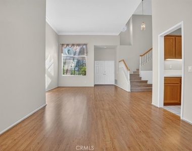2620 Taylor - Photo Thumbnail 9
