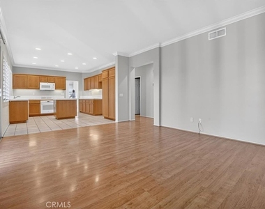 2620 Taylor - Photo Thumbnail 13