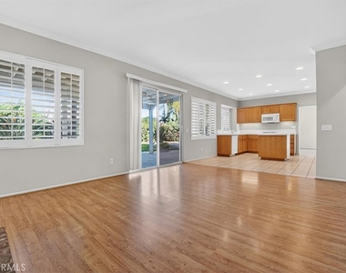 2620 Taylor - Photo Thumbnail 12