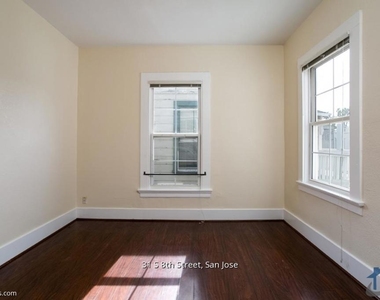 31 S 8th Street - Photo Thumbnail 8