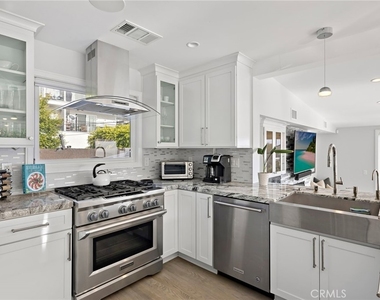 166 Fairview - Photo Thumbnail 13