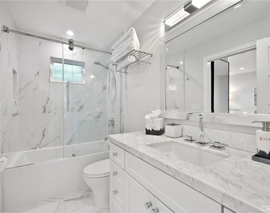 166 Fairview - Photo Thumbnail 19