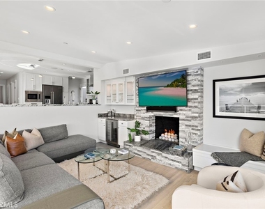 166 Fairview - Photo Thumbnail 6