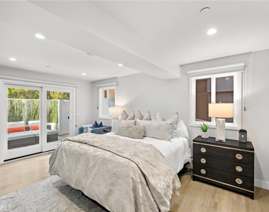 166 Fairview - Photo Thumbnail 18