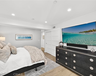 166 Fairview - Photo Thumbnail 17
