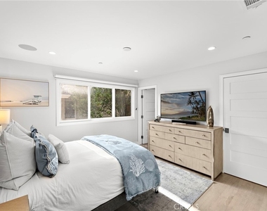 166 Fairview - Photo Thumbnail 23