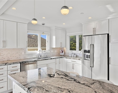 168 Fairview - Photo Thumbnail 14