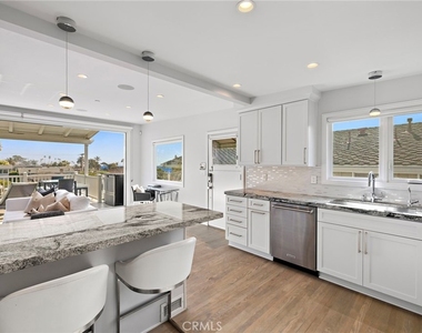 168 Fairview - Photo Thumbnail 12