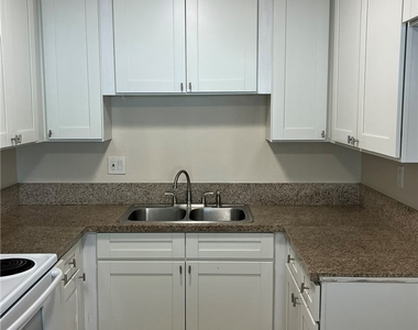 3495 E 21st - Photo Thumbnail 6