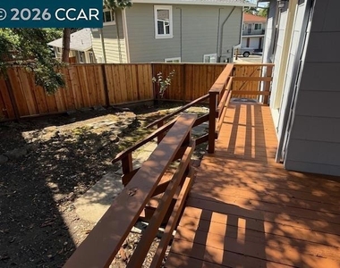 1500 Carmel Drive - Photo Thumbnail 13