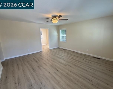 1500 Carmel Drive - Photo Thumbnail 2