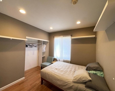 2507 Baywood Way - Photo Thumbnail 9