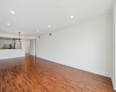 1050 S Holt Avenue - Photo Thumbnail 6