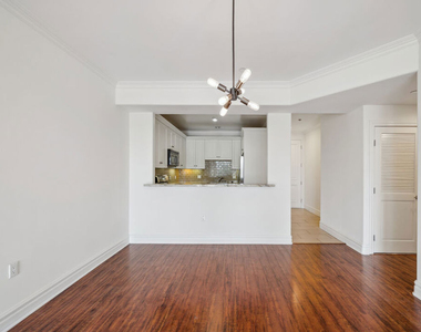 1050 S Holt Avenue - Photo Thumbnail 1