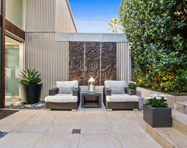 9416 Beverly Crest Drive - Photo Thumbnail 44