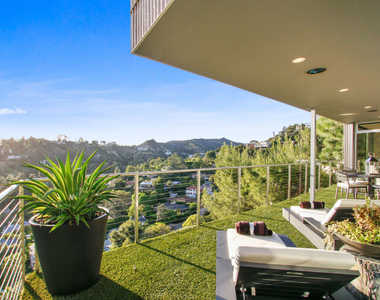 9416 Beverly Crest Drive - Photo Thumbnail 1
