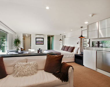 9416 Beverly Crest Drive - Photo Thumbnail 29