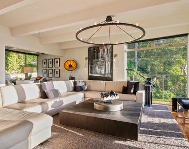 9416 Beverly Crest Drive - Photo Thumbnail 12