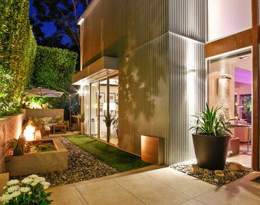 9416 Beverly Crest Drive - Photo Thumbnail 59
