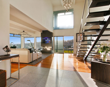9416 Beverly Crest Drive - Photo Thumbnail 15